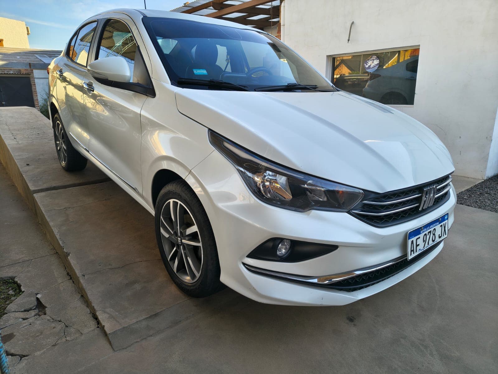 Fiat Cronos Precision 1.3 GSE CVT BZ